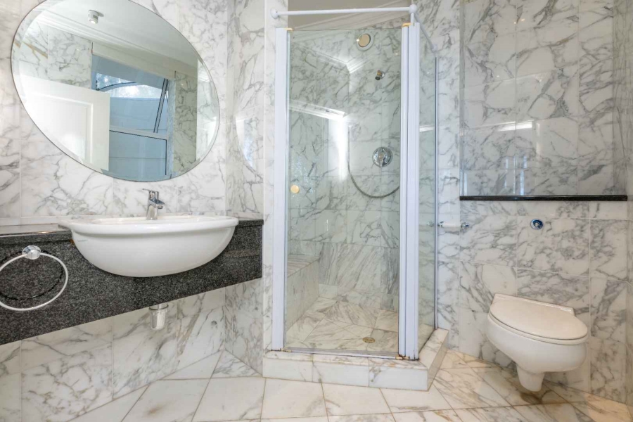 To Let 2 Bedroom Property for Rent in Sea Point Western Cape
